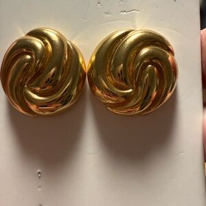 J Crew Gold Stud Earrings NWT
